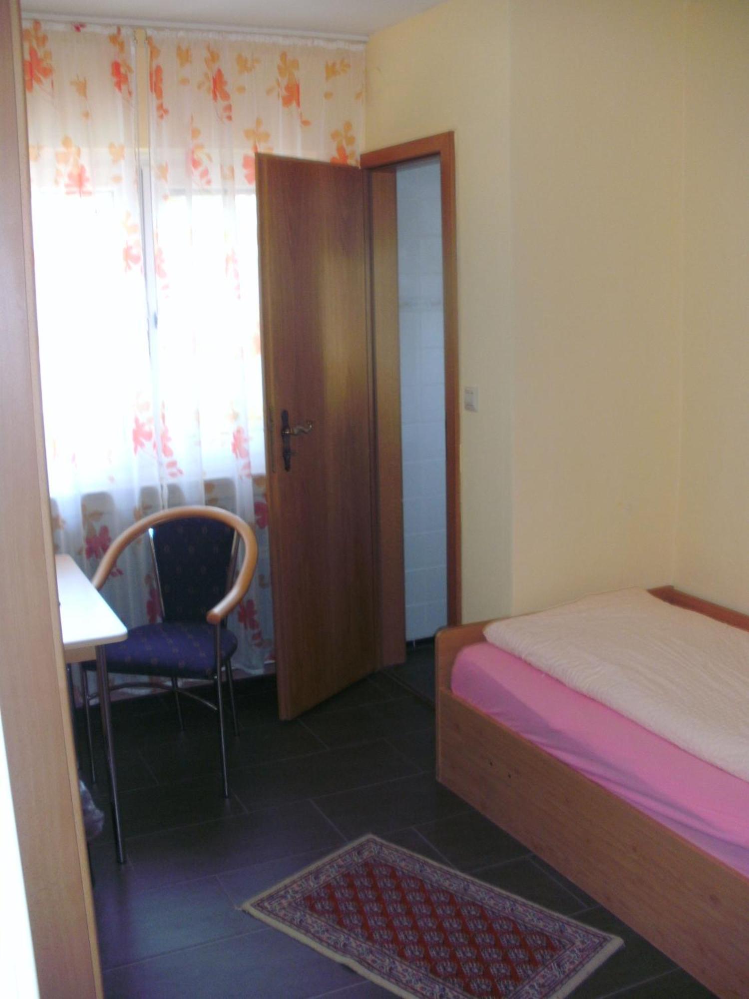 Hotel Am Hindenburgplatz أبينفير المظهر الخارجي الصورة
