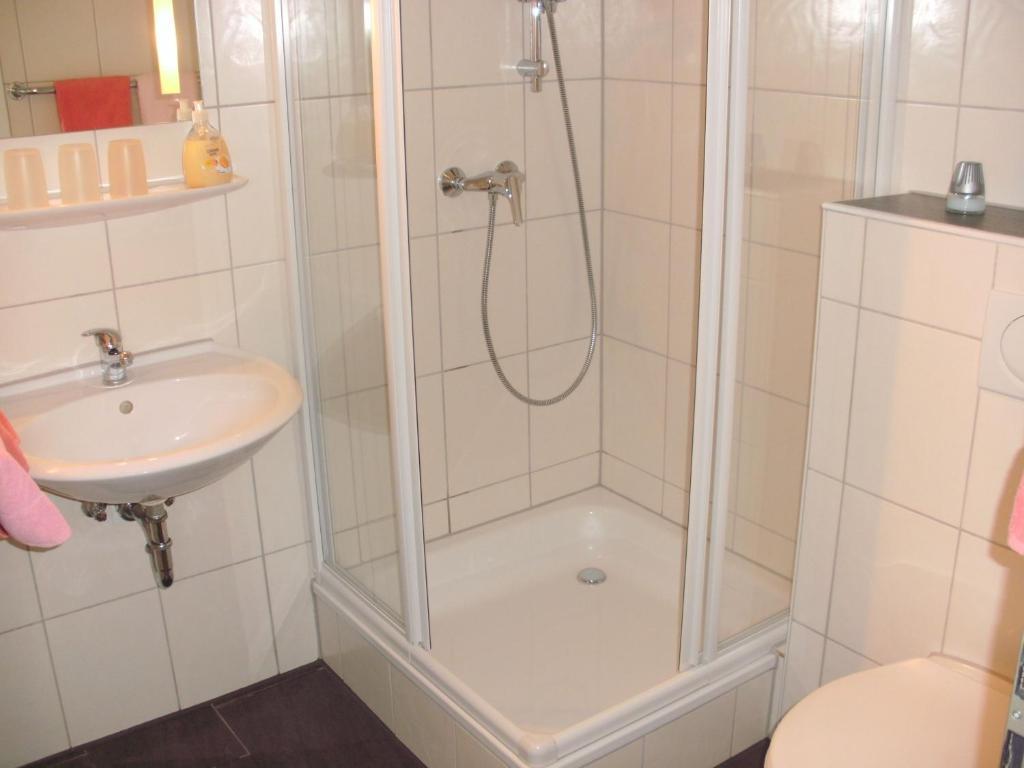 Hotel Am Hindenburgplatz أبينفير الغرفة الصورة