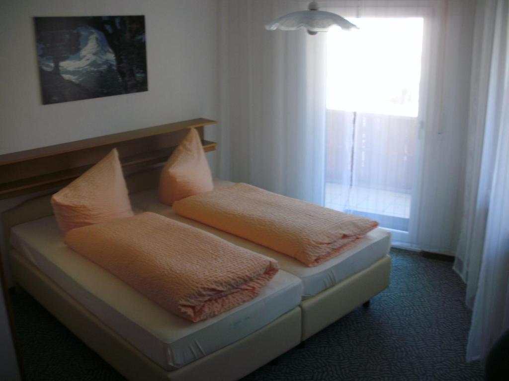 Hotel Am Hindenburgplatz أبينفير الغرفة الصورة